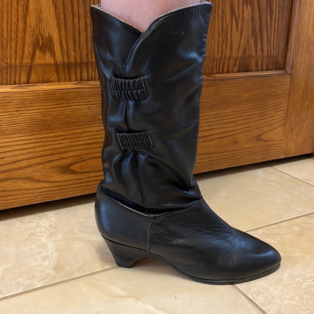 Cozy leather boots